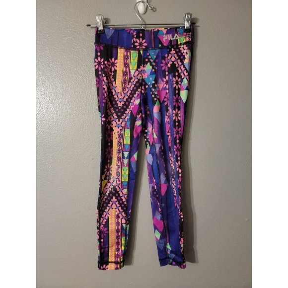 Fila Sport Multicolor Aztec Capri Leggings Workout Yoga Size XS - Picture 1 of 4